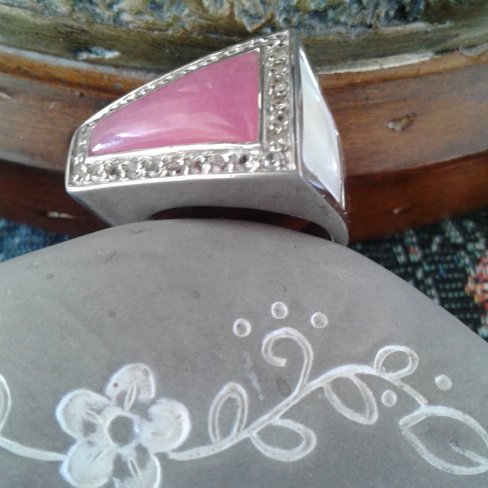 Chunky unique mother of pearl pink opal ring stamped 925